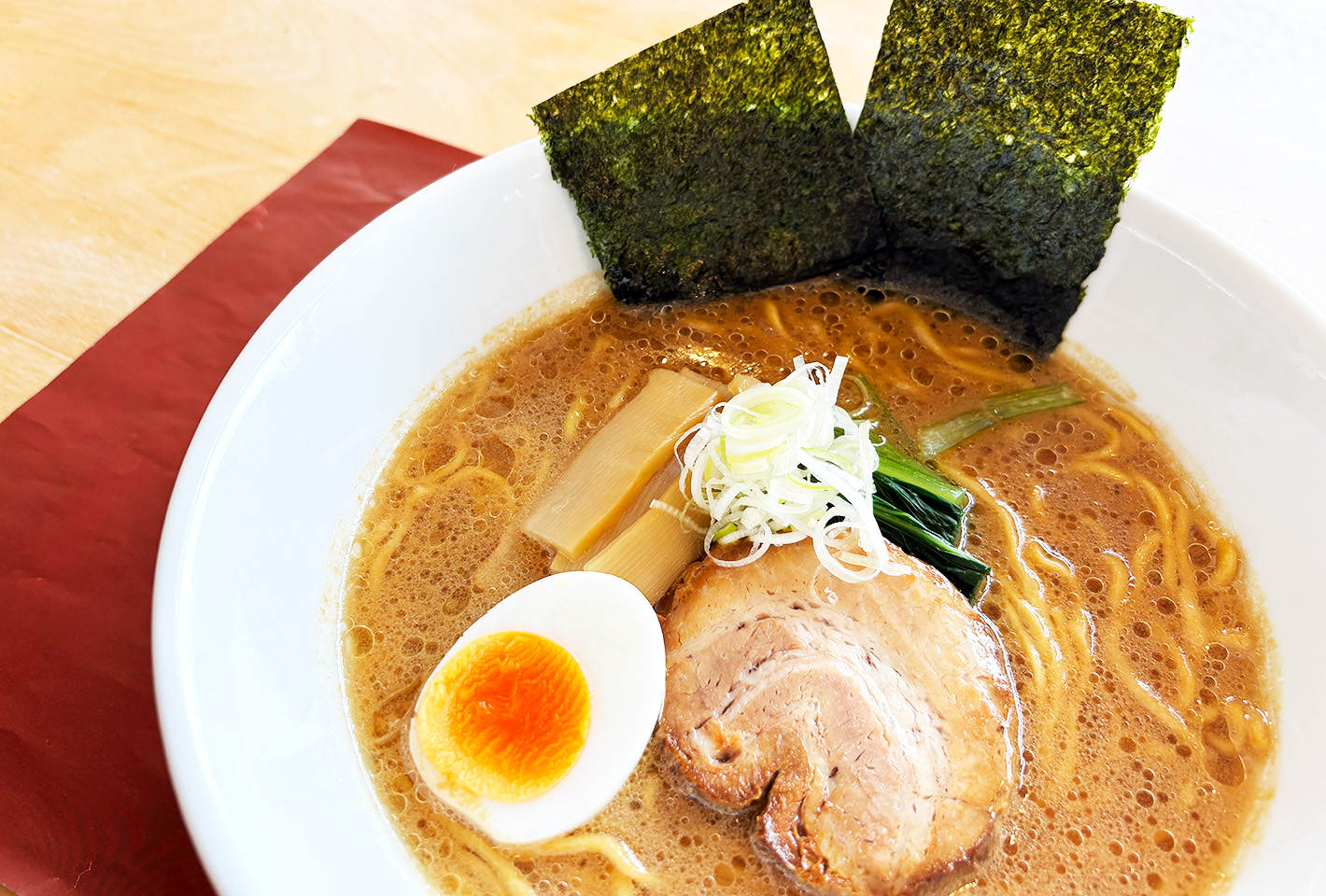 とんこつ醤油ラーメン