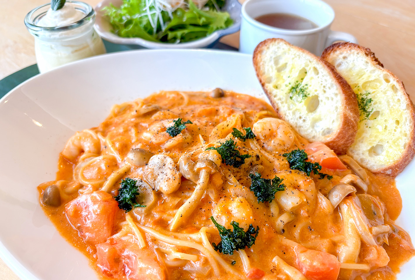 海老のトマトクリームパスタセット